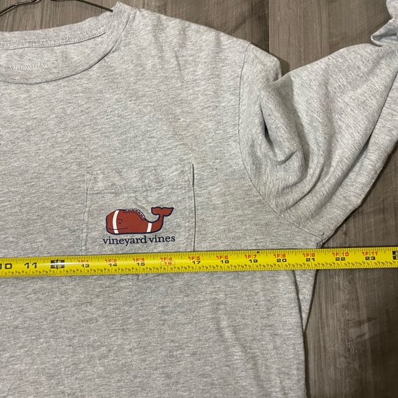 Vineyard Vines Medium Men’s Long Sleeve Shirt Graphic Football - Picture 7 of 8